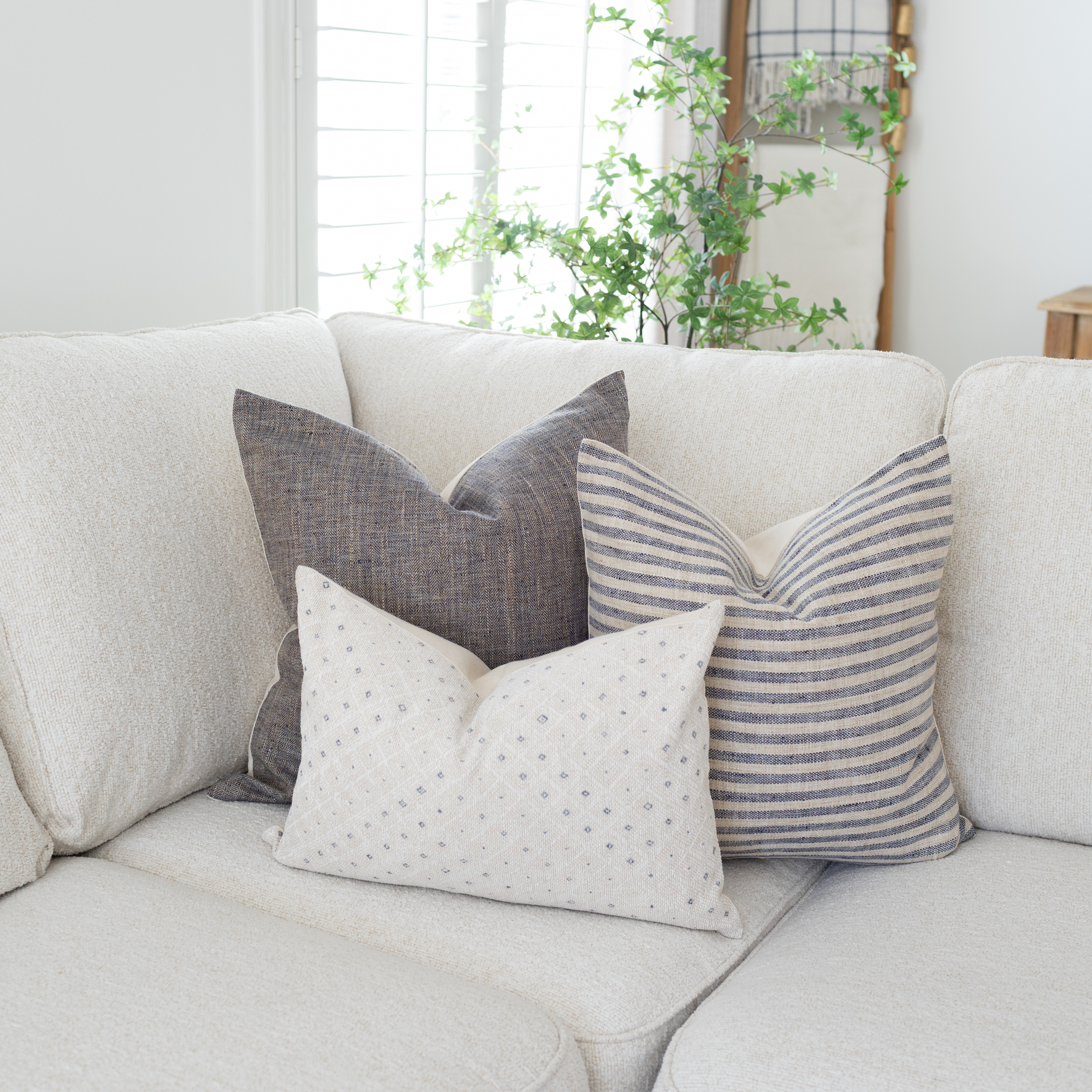 Winston Pillow Cover : 12x20