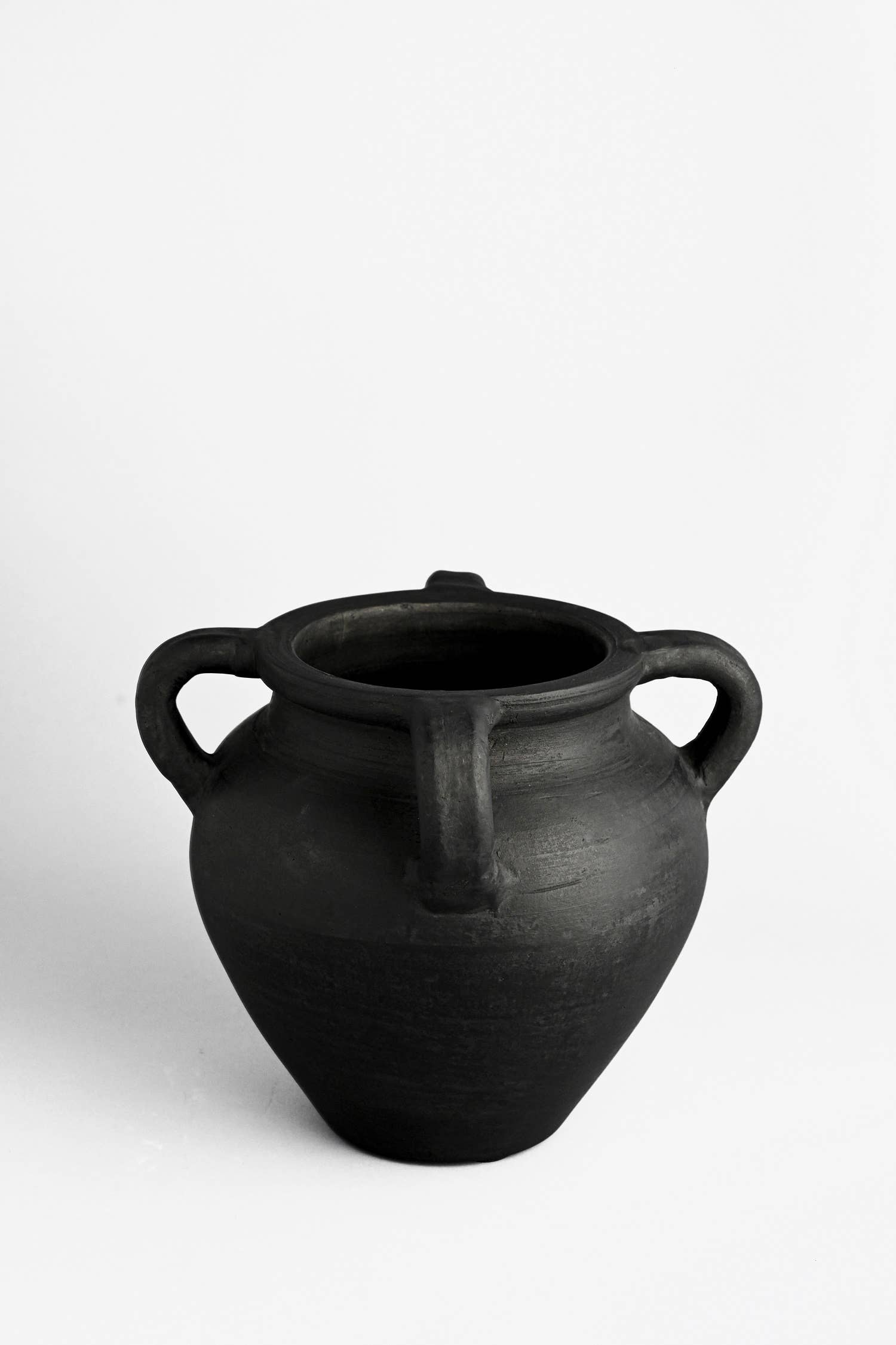 Raquel Natural Black Terracotta Vase, Dia 9.06"