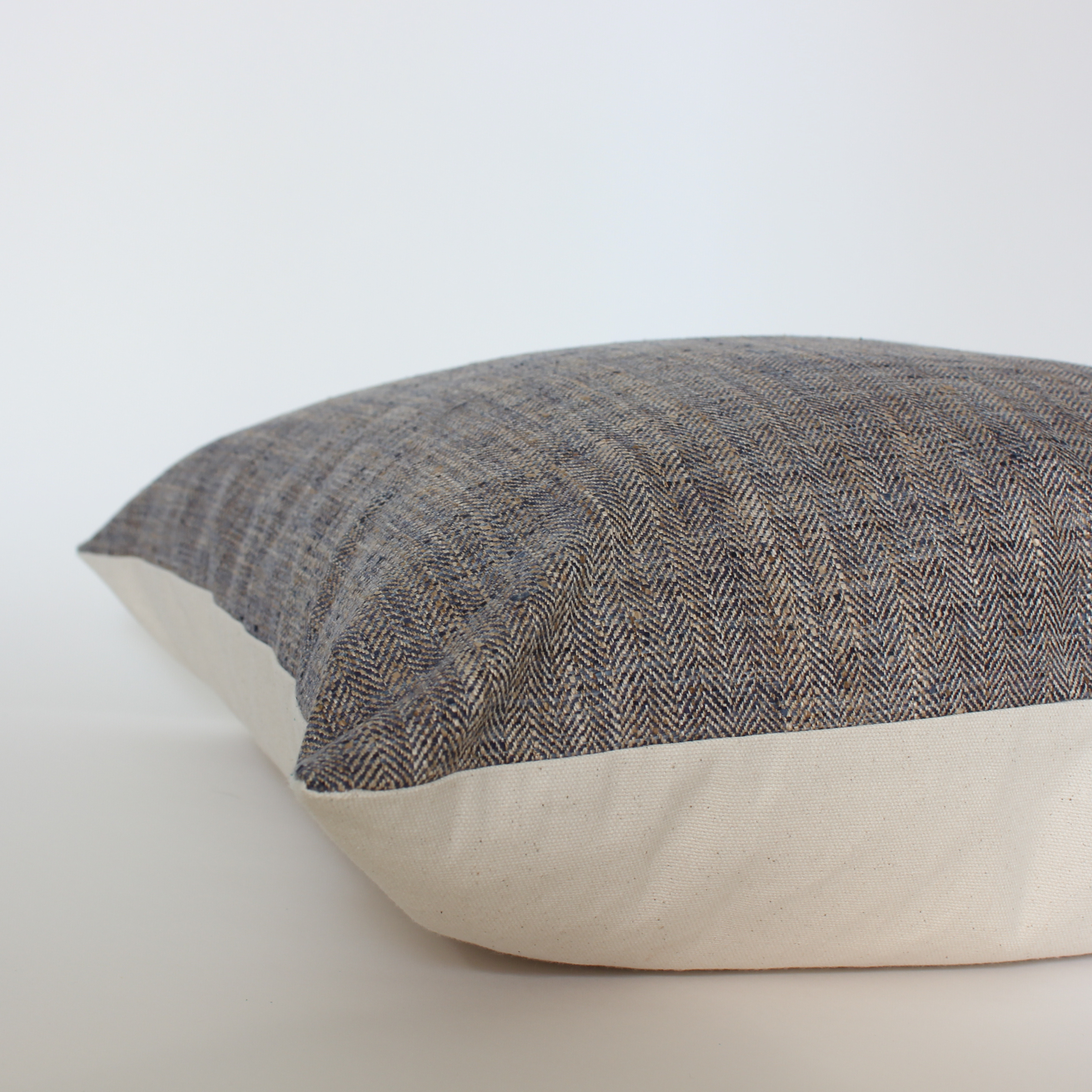 Winston Pillow Cover : 12x20