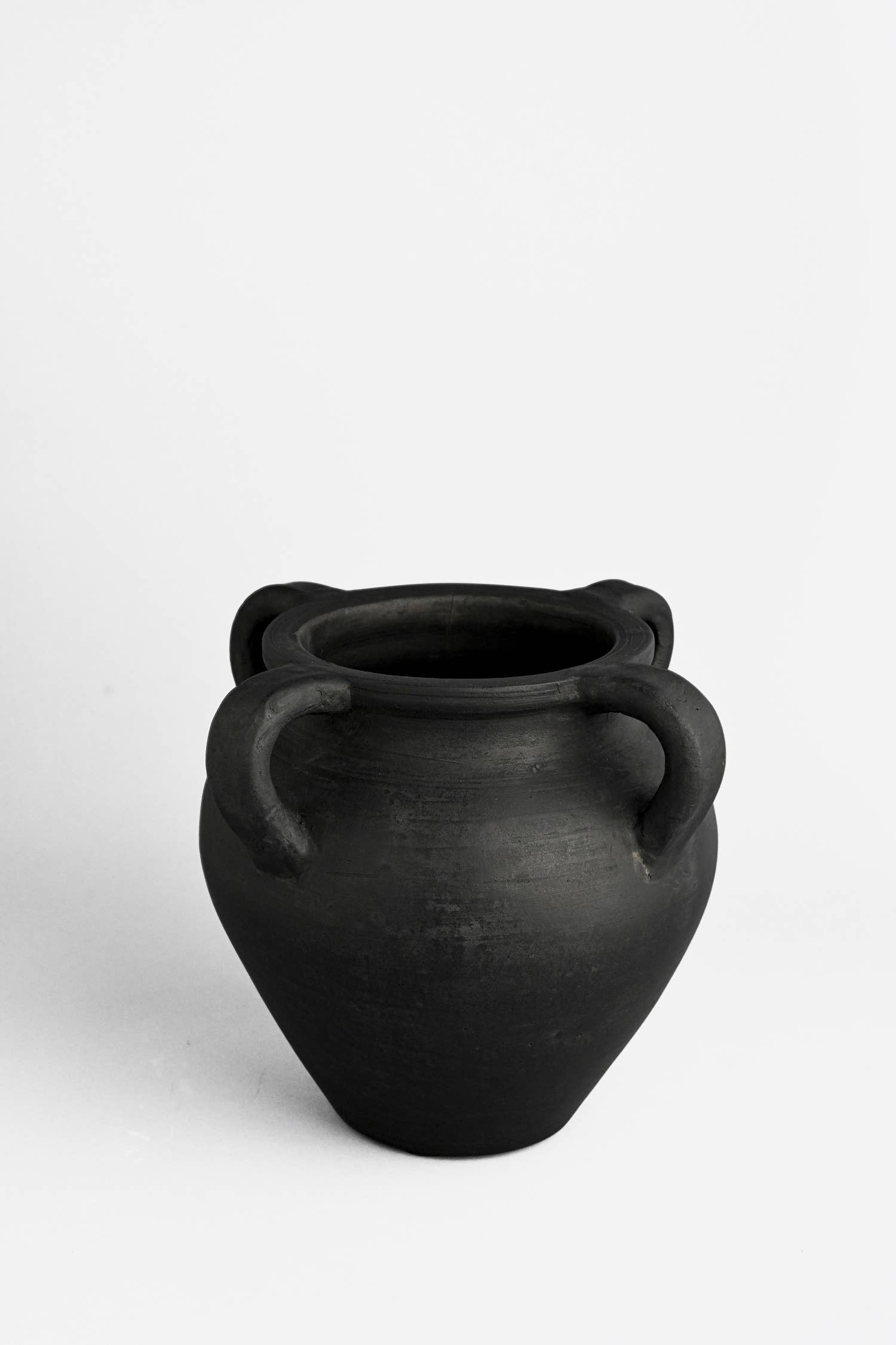 Raquel Natural Black Terracotta Vase, Dia 9.06"