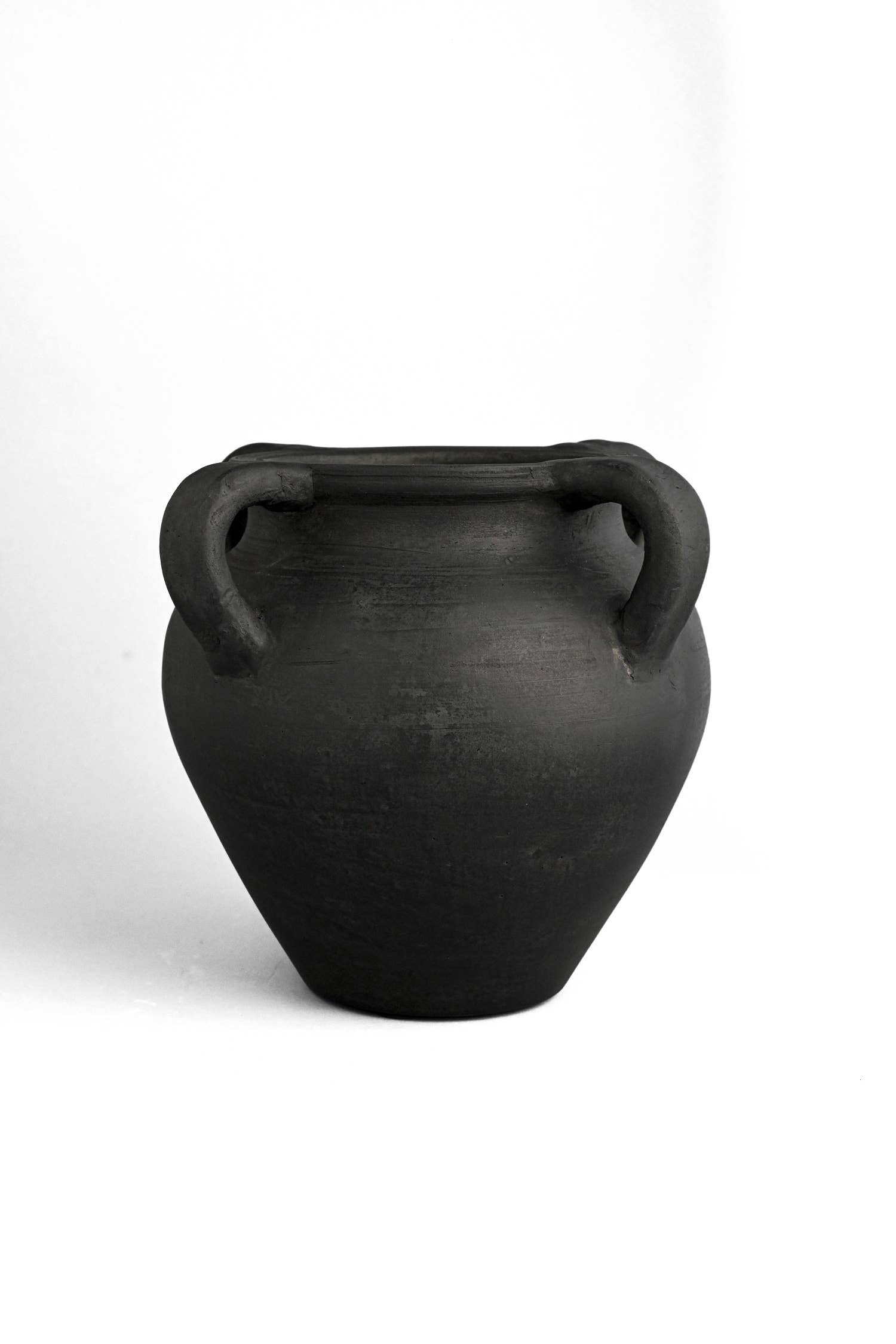 Raquel Natural Black Terracotta Vase, Dia 9.06"