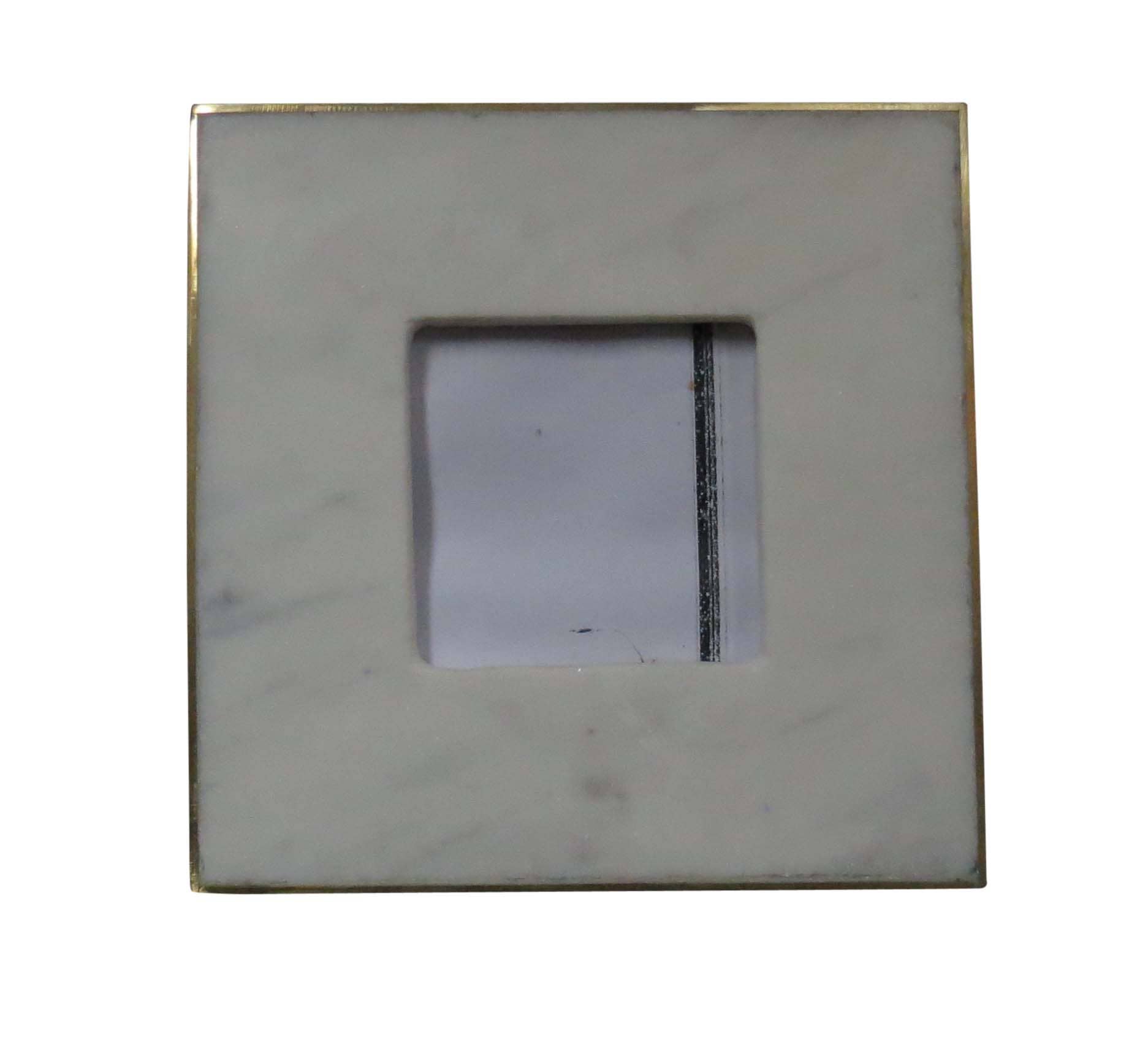 Picture Frame Small: Fits 3" x 3"
